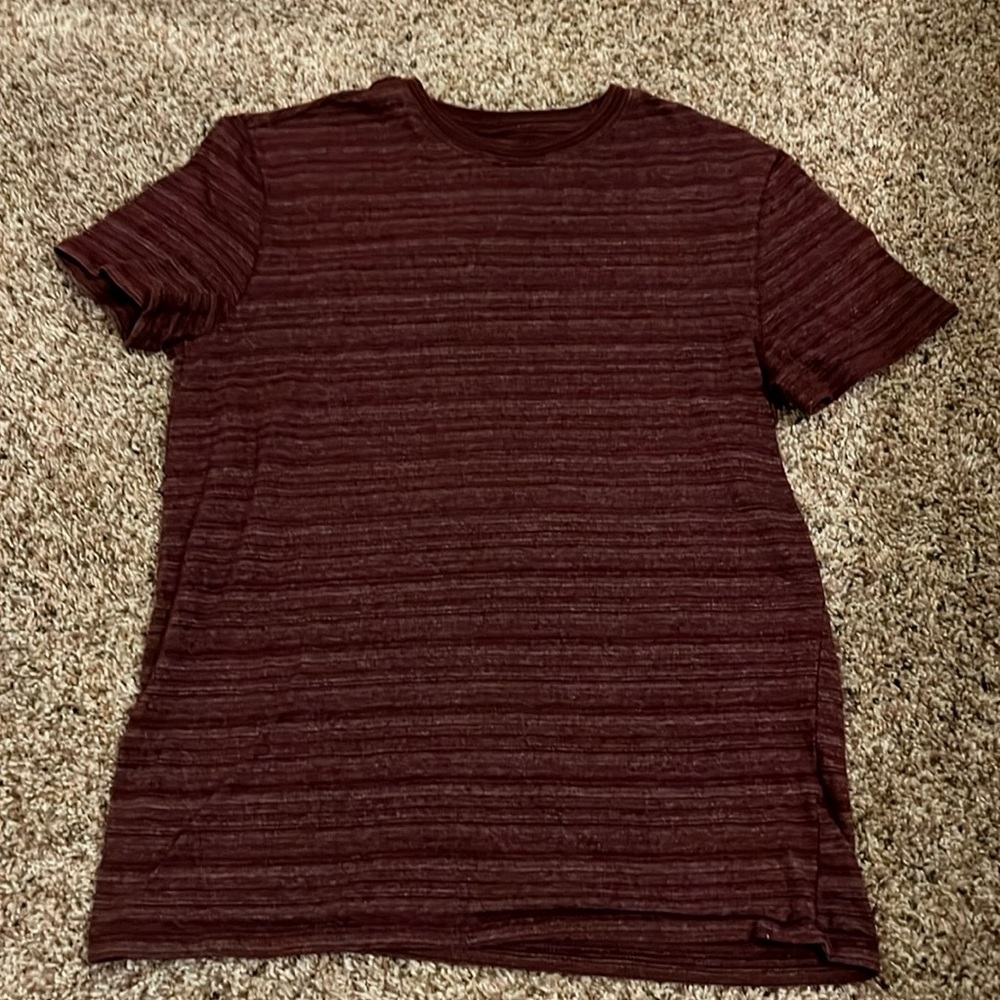 Marc Anthony slim fit T-shirt small Maroon
